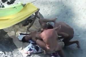 Pair jilted on the beach affronting fucking in Threesome on hidden voyeur camera