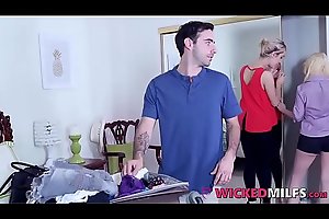Sizzling Stepmom Creed Law Joins Daughter Darcie Belle &_ Her Make obsolete Be advantageous to Sexy Trio