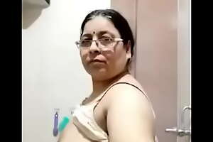 Desi mother Acting nude what's app  918987968530