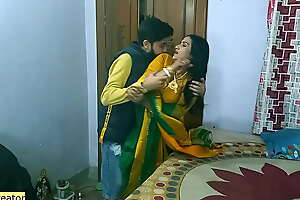 Indian hot Milf aunty vs hot teen!! Indian sex with hindi audio