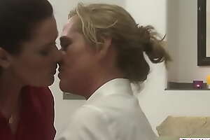 Dominate lesbian milf identity card comme ci bff